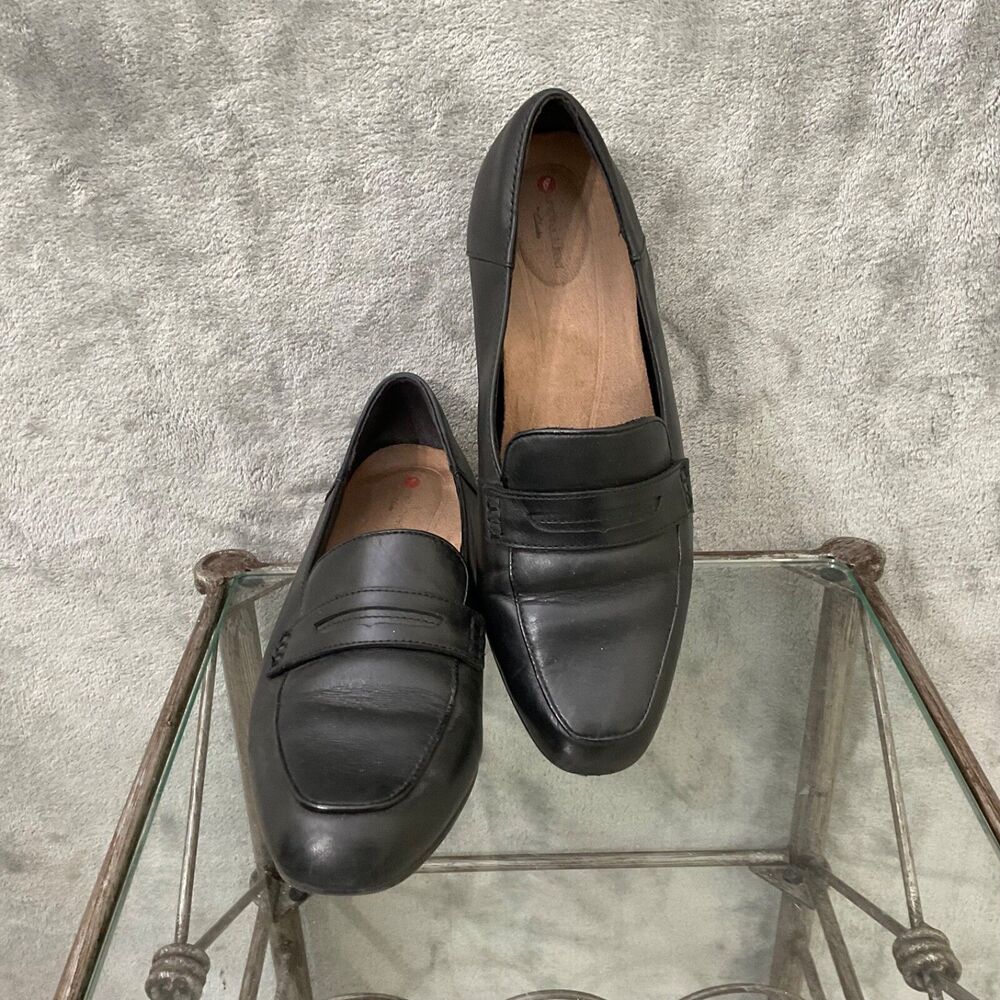 Clarks Unstructured Comfort shoes Women's Size 10 M Black Leather Penny Loafers